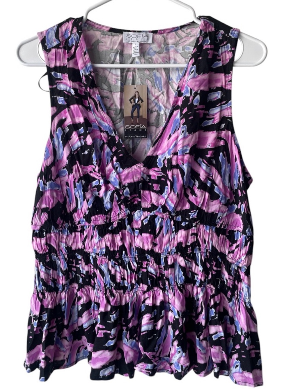 sofia by sofia vergara Pink and Black Abstract V-Neck Sleeveless Tank